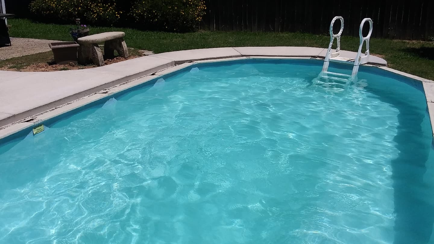 Weekly Pool Cleaning photo 2